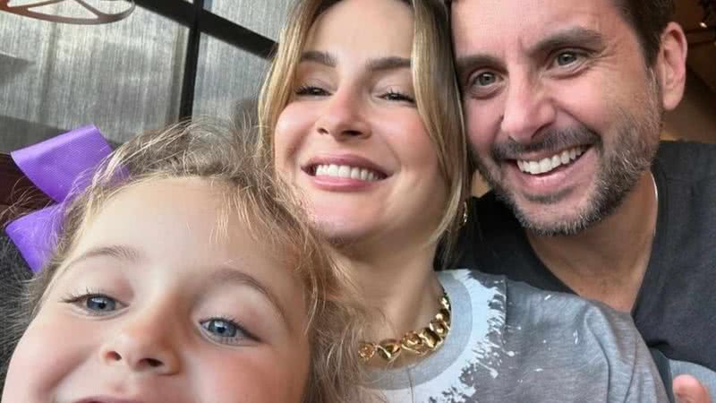 Claudia Leitte encanta ao surgir em foto em família - Reprodução/Instagram