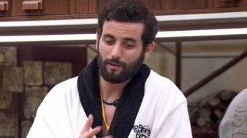 Matteus opina sobre briga entre Davi e Beatriz - Reprodução/Globo