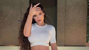 Kylie Jenner exibe detalhes de sua cicatriz na perna e reflete - Reprodução/Instagram