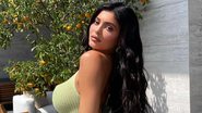 Com vestido preto justinho, Kylie Jenner exibe barrigão - Reprodução/Instagram